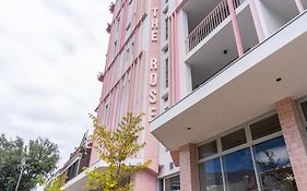 The Rose501: 5Th Floor Apartment With Rooftop Pool